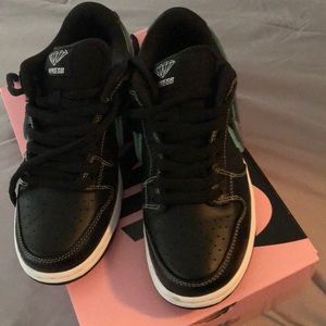 Nike SB Diamond dunks. Size 6